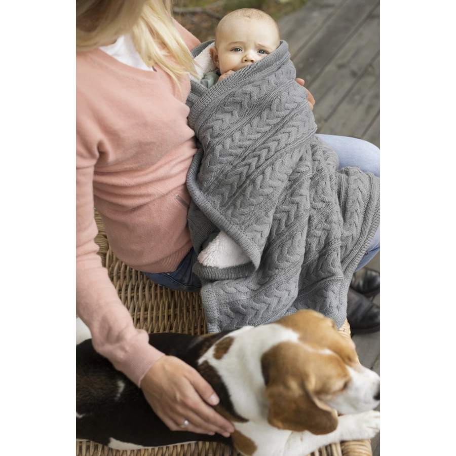 VINTER&BLOOM Kuscheldecke Cuddly Dove Grey