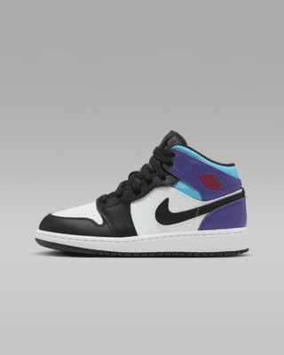 Air Jordan 1 Mid Older Kids' Shoes