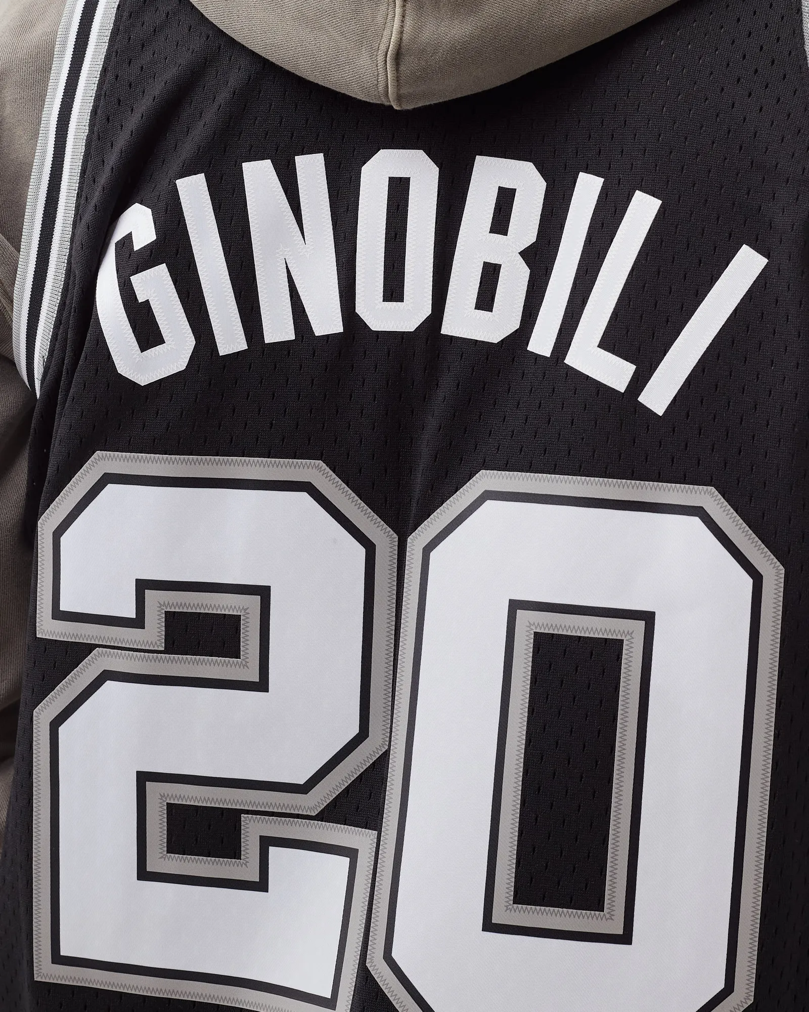Mitchell & Ness NBA Swingman Jersey San Antonio Spurs 2002-03 Manu Ginobili #20