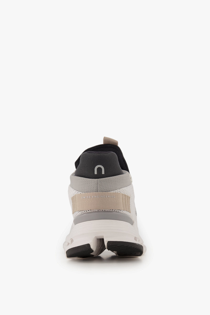 ON Cloudnova Damen Sneaker