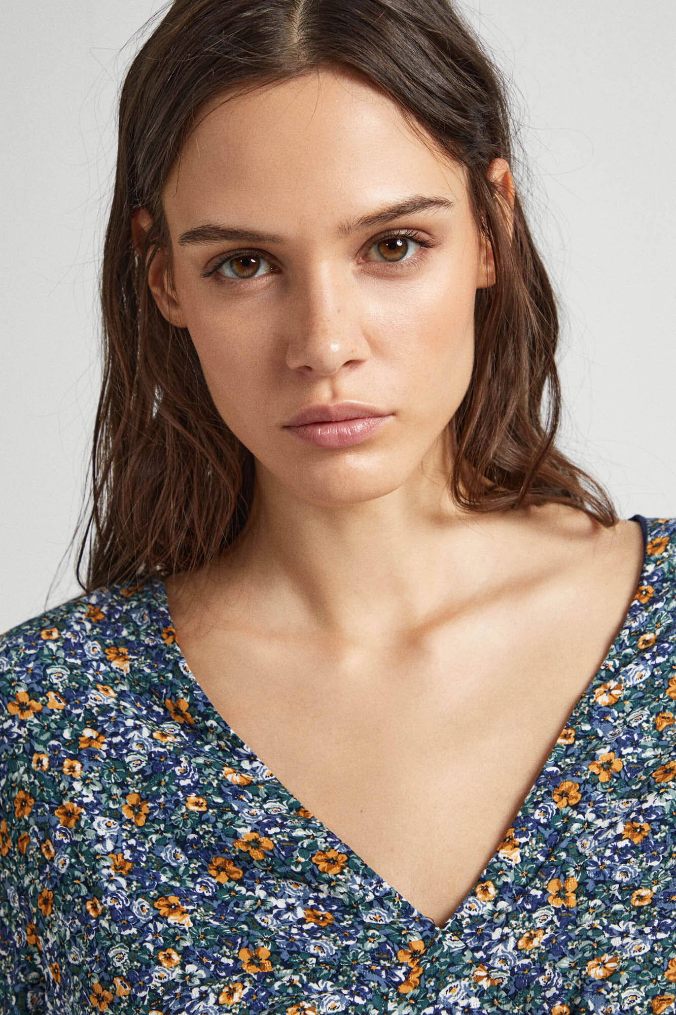 Vestido de tecido dobby com estampa floral