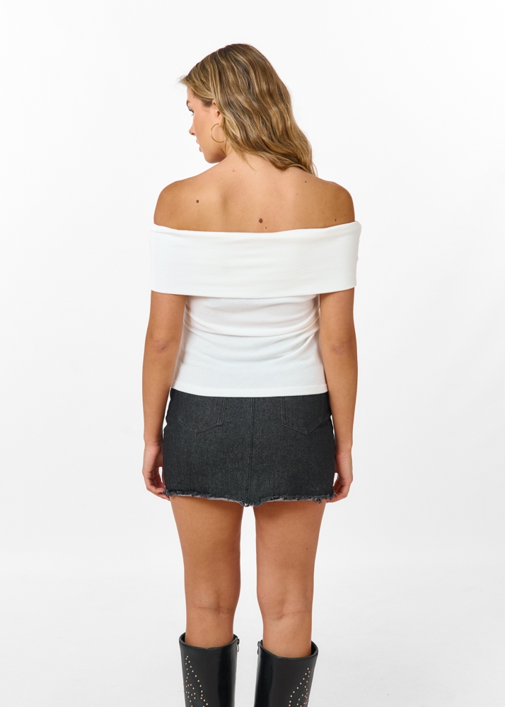 Bibi off shoulder top wit