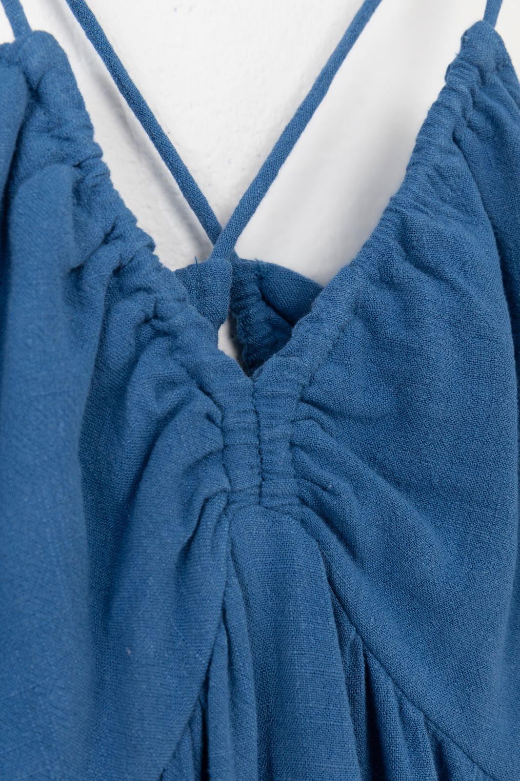 Blauwe jurk met spaghetti bandjes