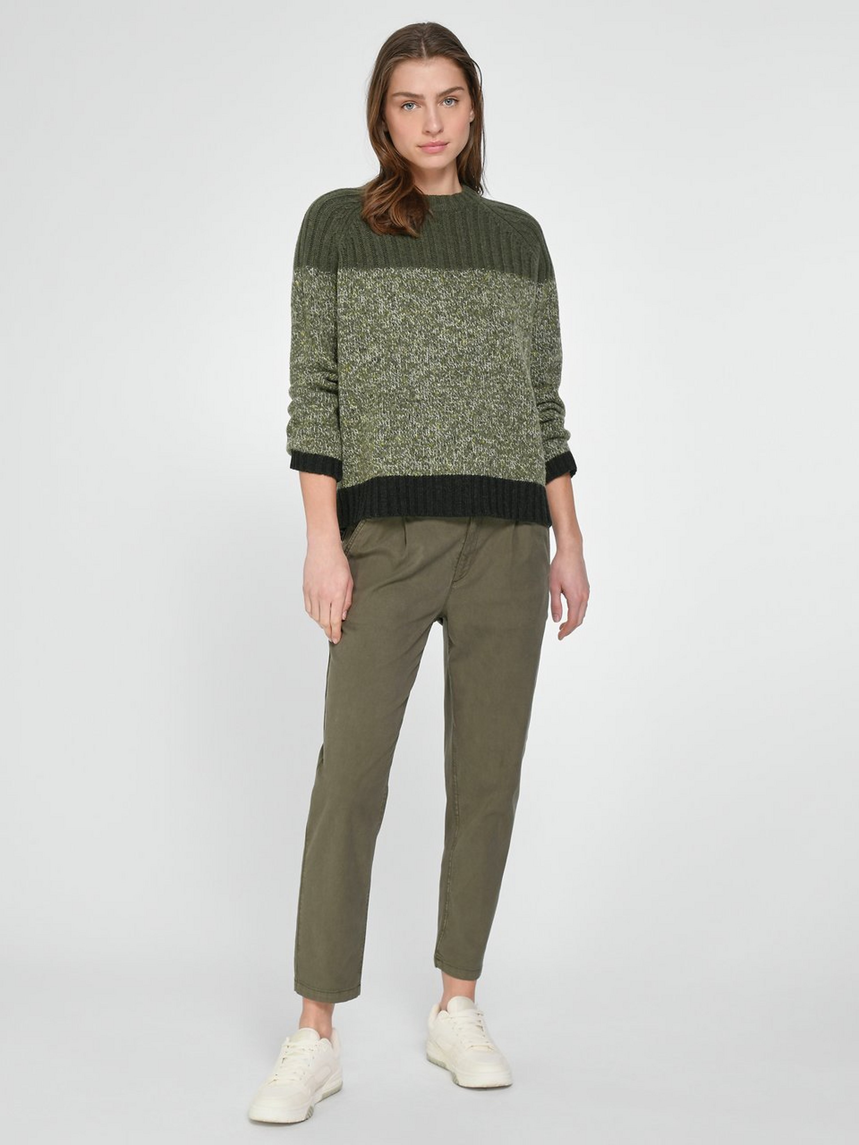 Pullover mit Stehbund