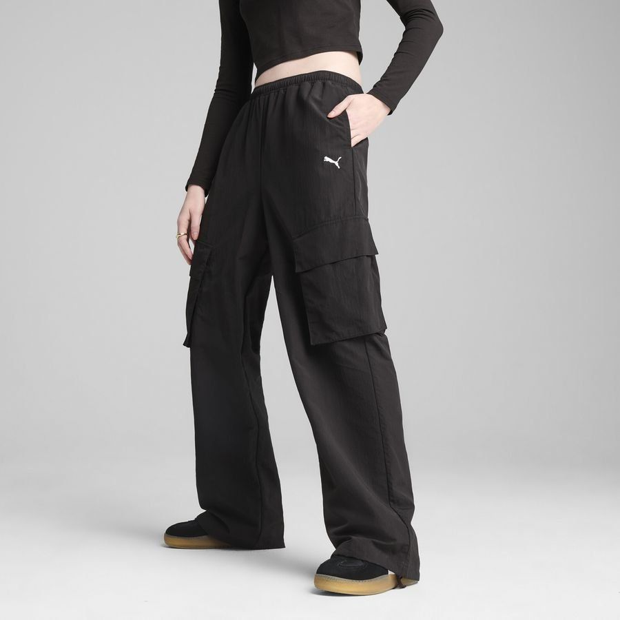 Puma WARDROBE ESS Cargohose in Relaxed Fit