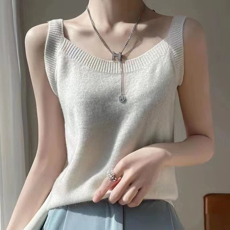 Bamela - Gebreide crop top met ronde hals en effen patroon