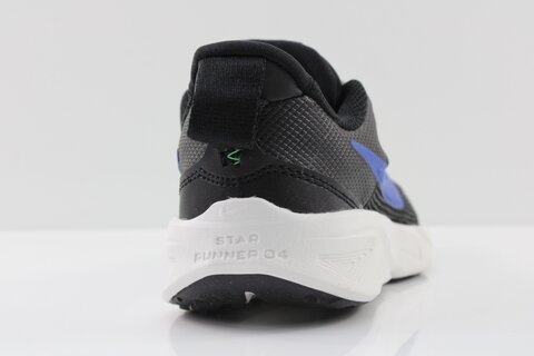 Nike Sneaker