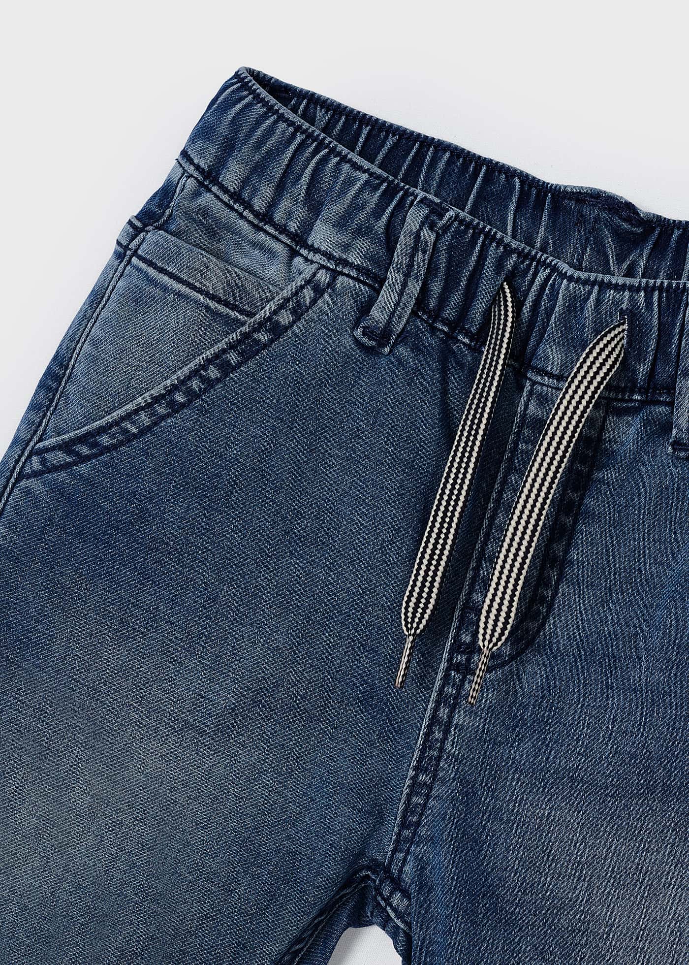 Calça jeans jogger infantil Better Cotton, jeans claro