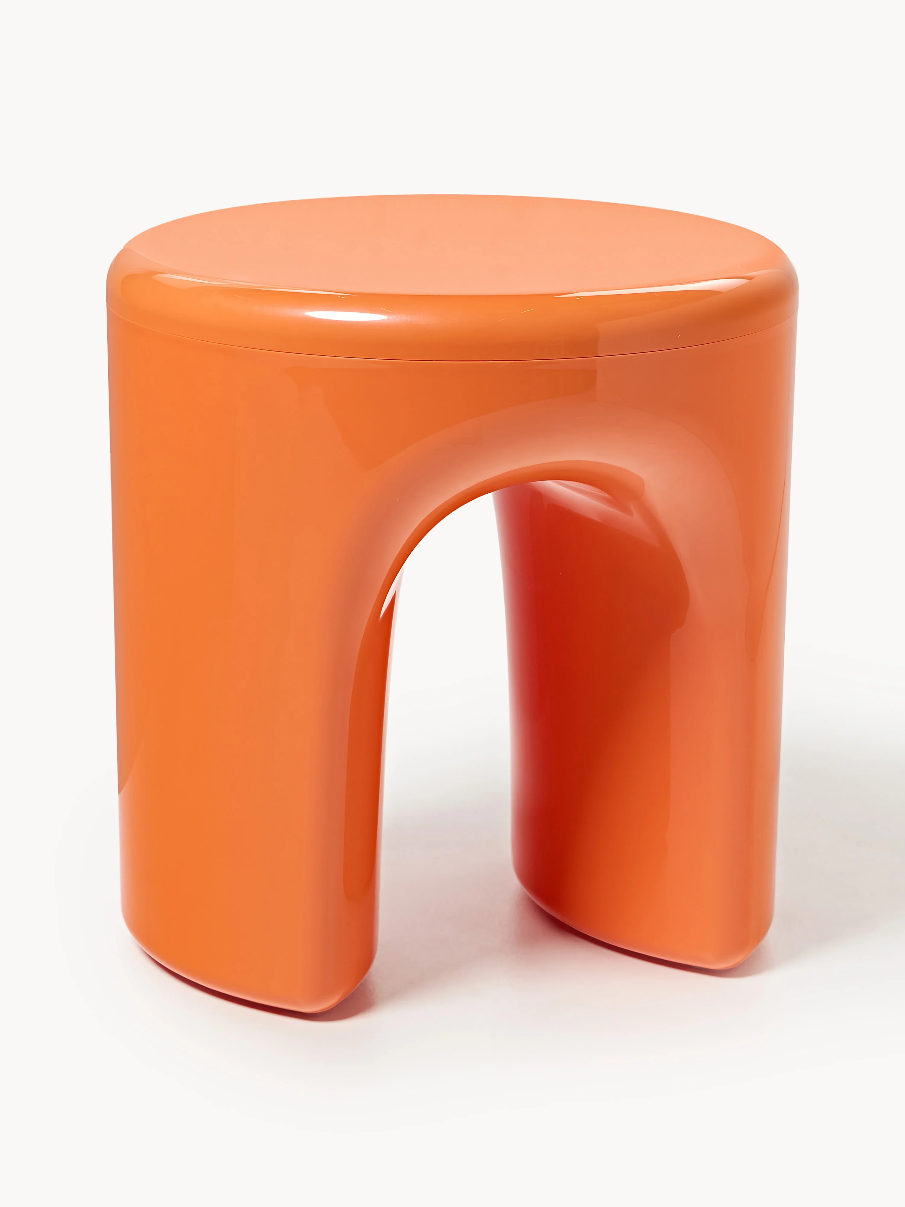 Ronde bijzettafel Avi