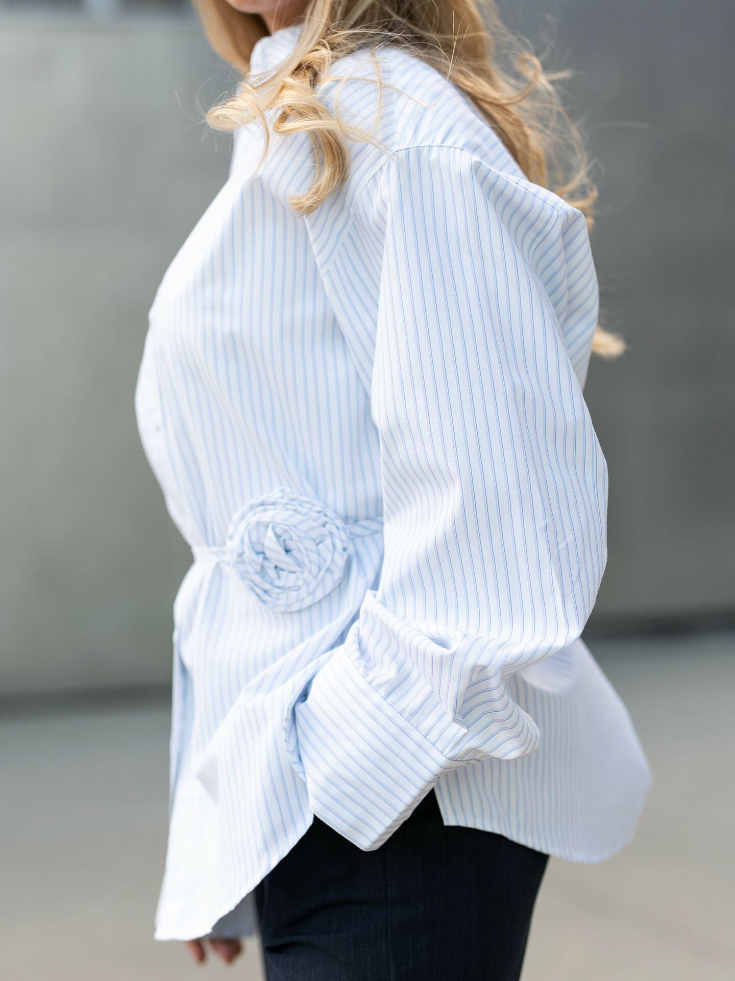 Mona Shirt