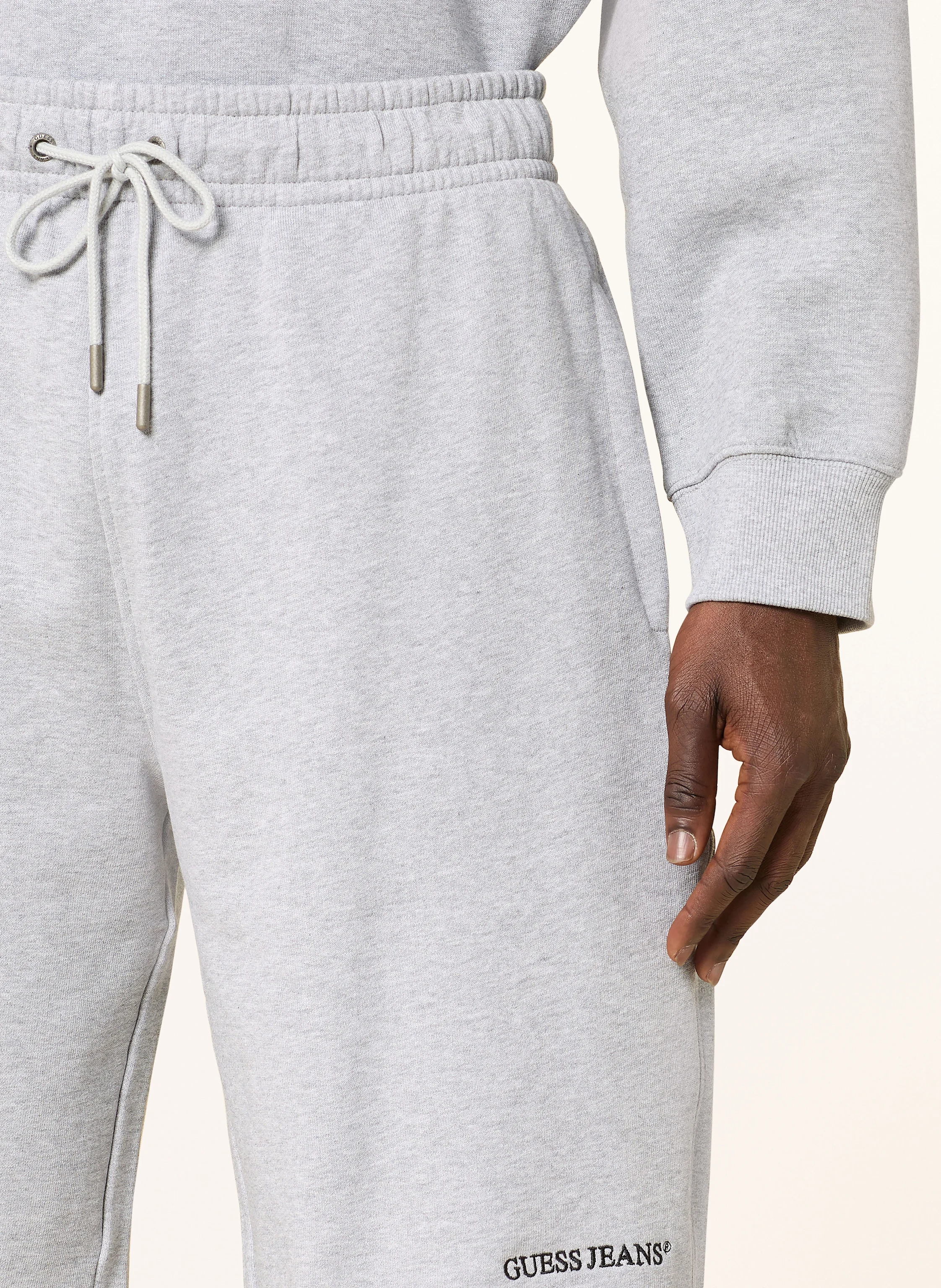 GUESS JEANS Sweatshorts EMBRO