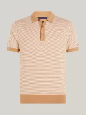 Polo de corte regular com bordado da bandeira