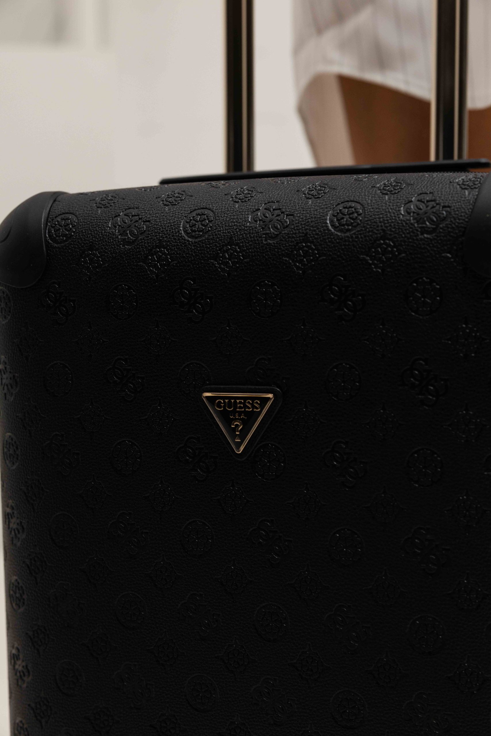 Guess Adelasia Travel Trolley Dames Zwart