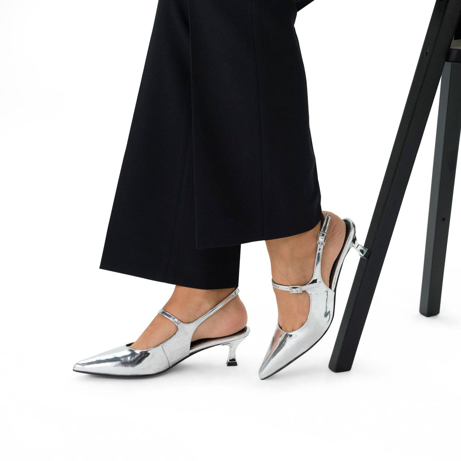 Manfield lakleren slingback pumps zilver