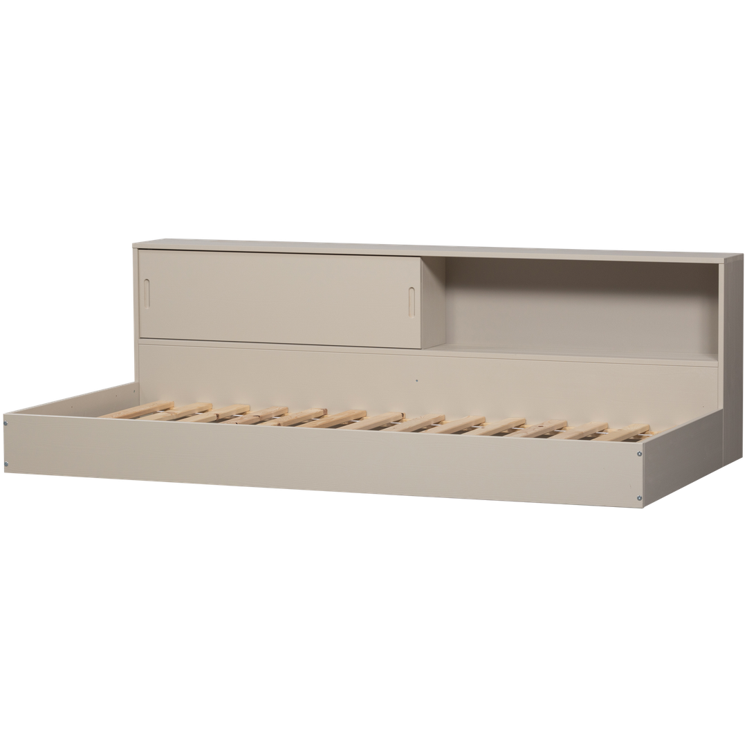 WOOOD   Carter Bed