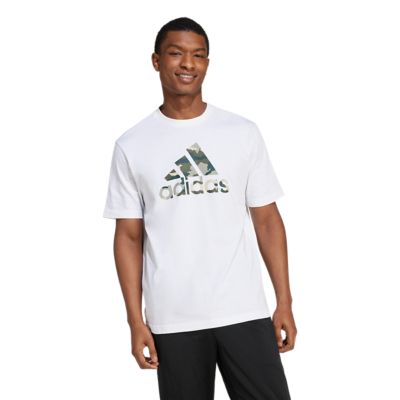 AdidasCamo Badge of Sport Graphic Tee - weiß
