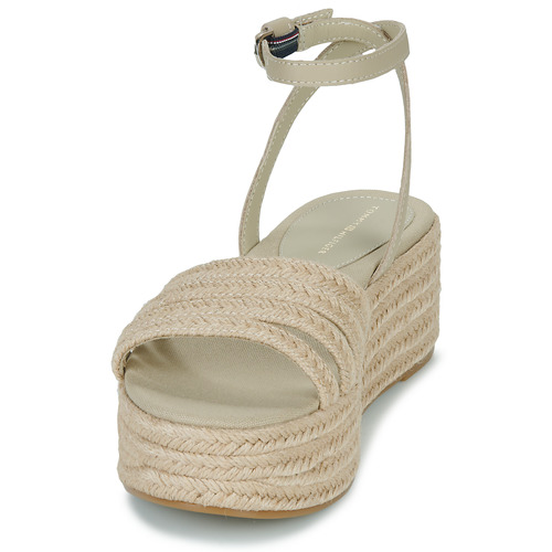 Tommy Hilfiger - ESSENTIAL BASIC FLATFORM SANDAL - Beige