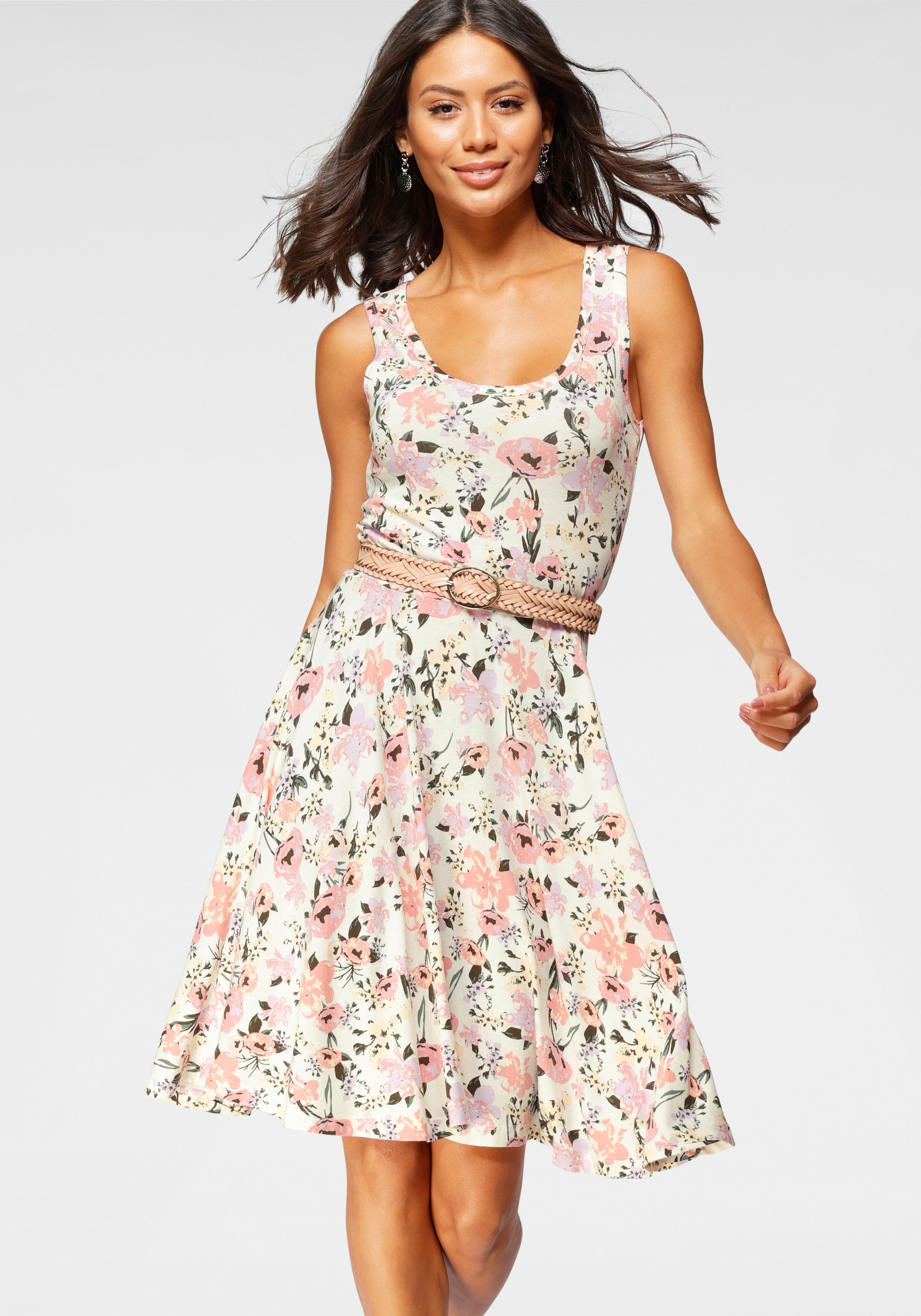 Laura Scott Sommerkleid figurbetonte Passform,  femininer Stil,  aus Viskosemischung