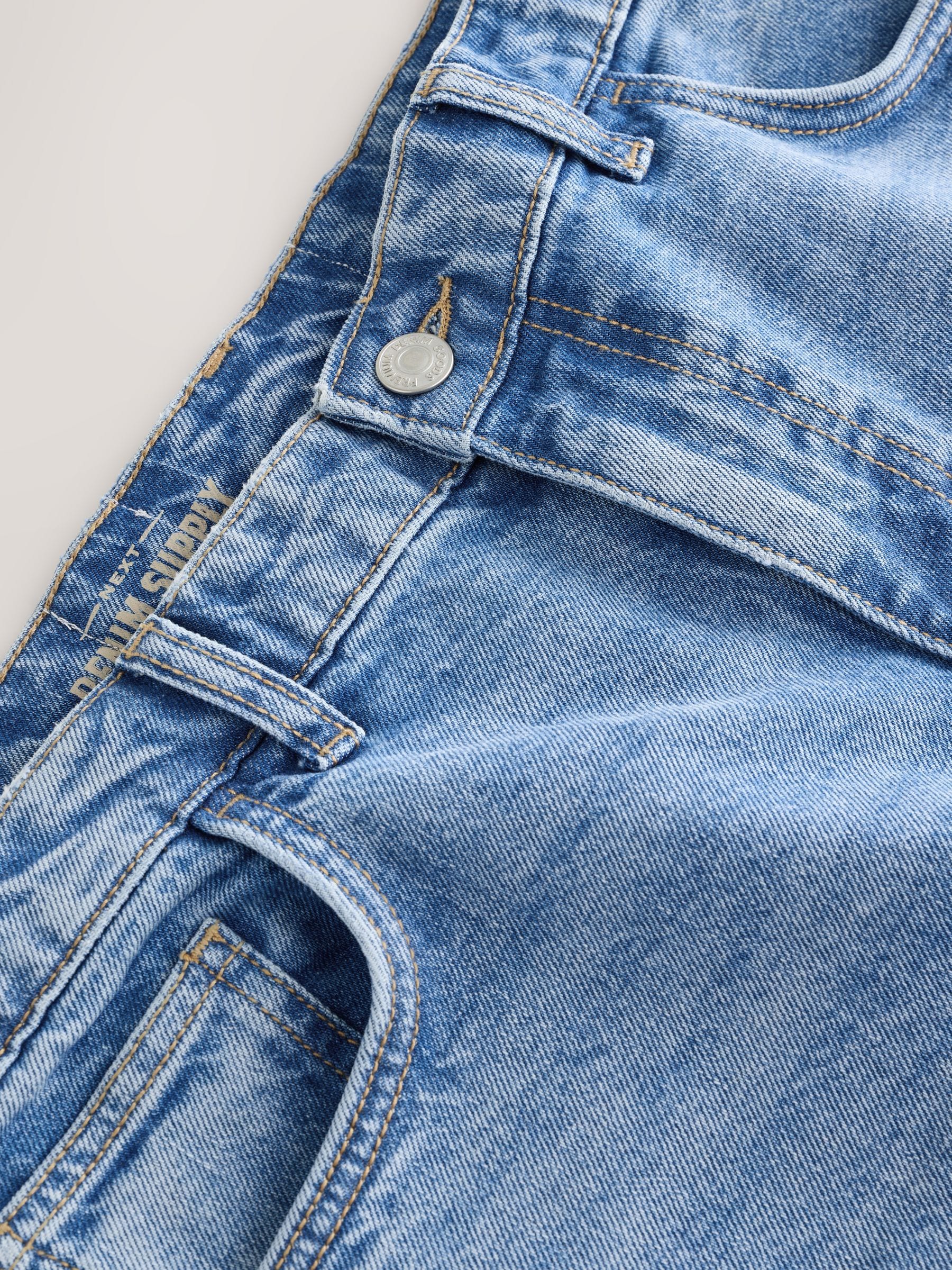 Lichtblauw - Relaxte uitlopende pasvorm - Vintage wash denim jeans