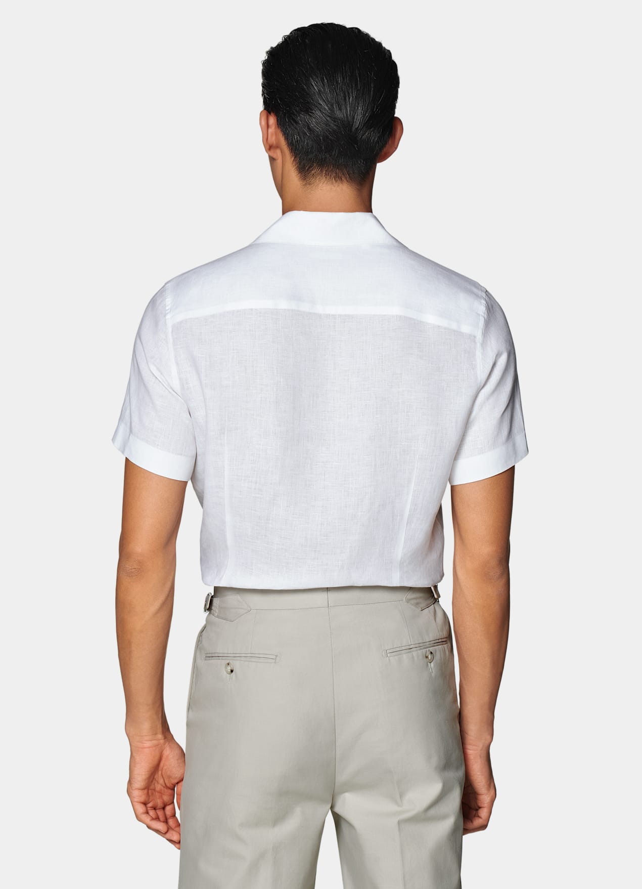 Chemise coupe ajustée à col cubain blanche