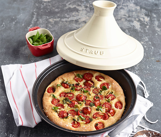 STAUB Gusseiesen-Tajine, creme, 28 cm