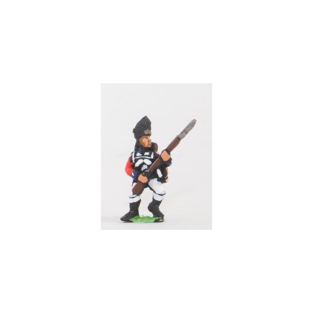 AWI British: Grenadier Advancing, with Musket at 45 degrees
