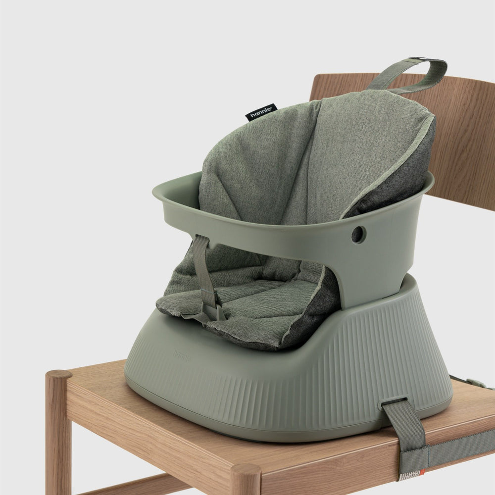 Køb Hannie Sage Green The Portable High Chair