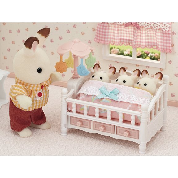 Le lit de bébé et mobile - Sylvanian Families 5534