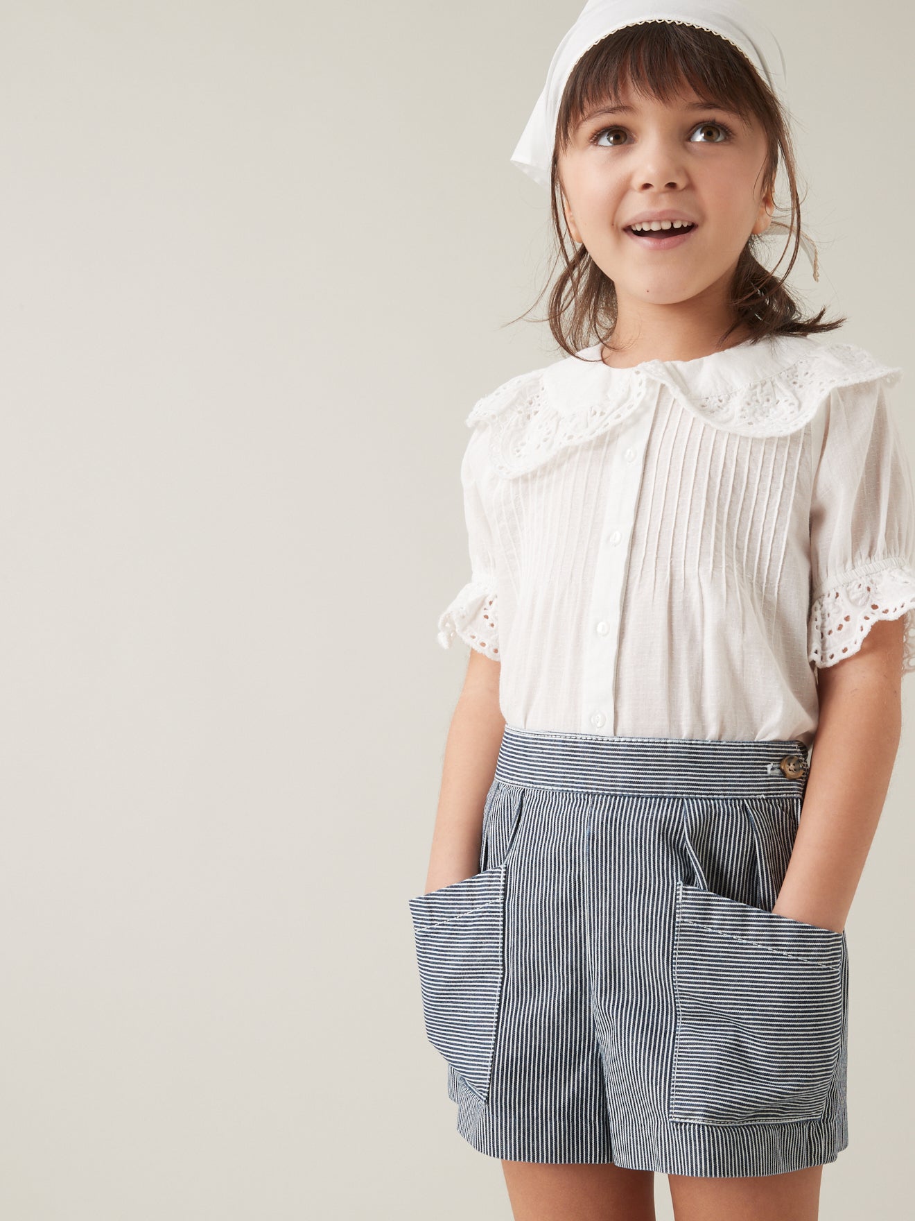 Blouse Fille avec broderie anglaise
