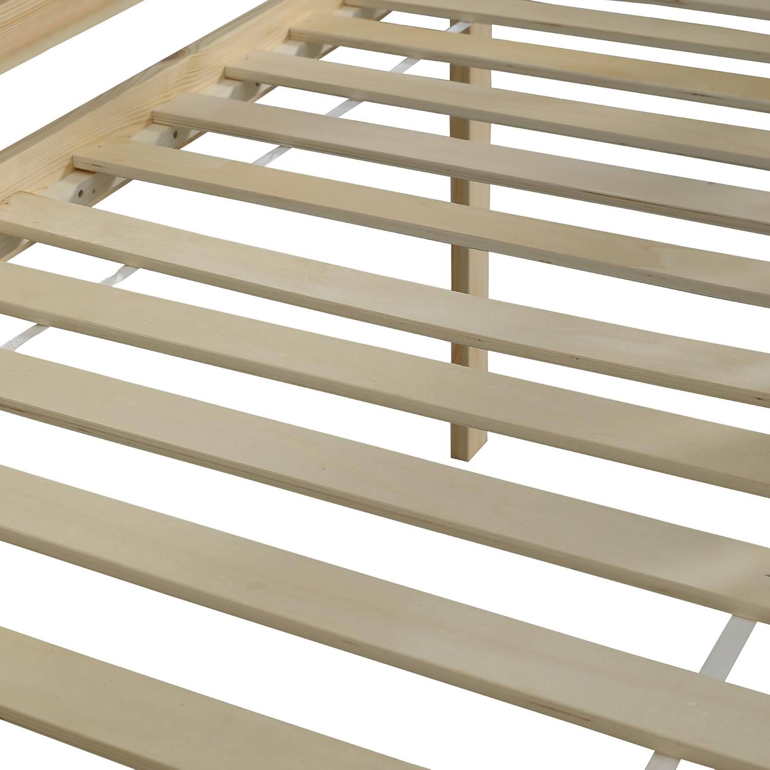 Merax Hochbett 90x200cm für Kinder, Etagenbett Kinderbett mit Fallschutz & Lattenrost, Hausbett mit Dreistufige Schrägleiter, Einzigartiges Dachdesign, Platzsparendes Stockbett, Kiefer+MDF, Natur&Weiß