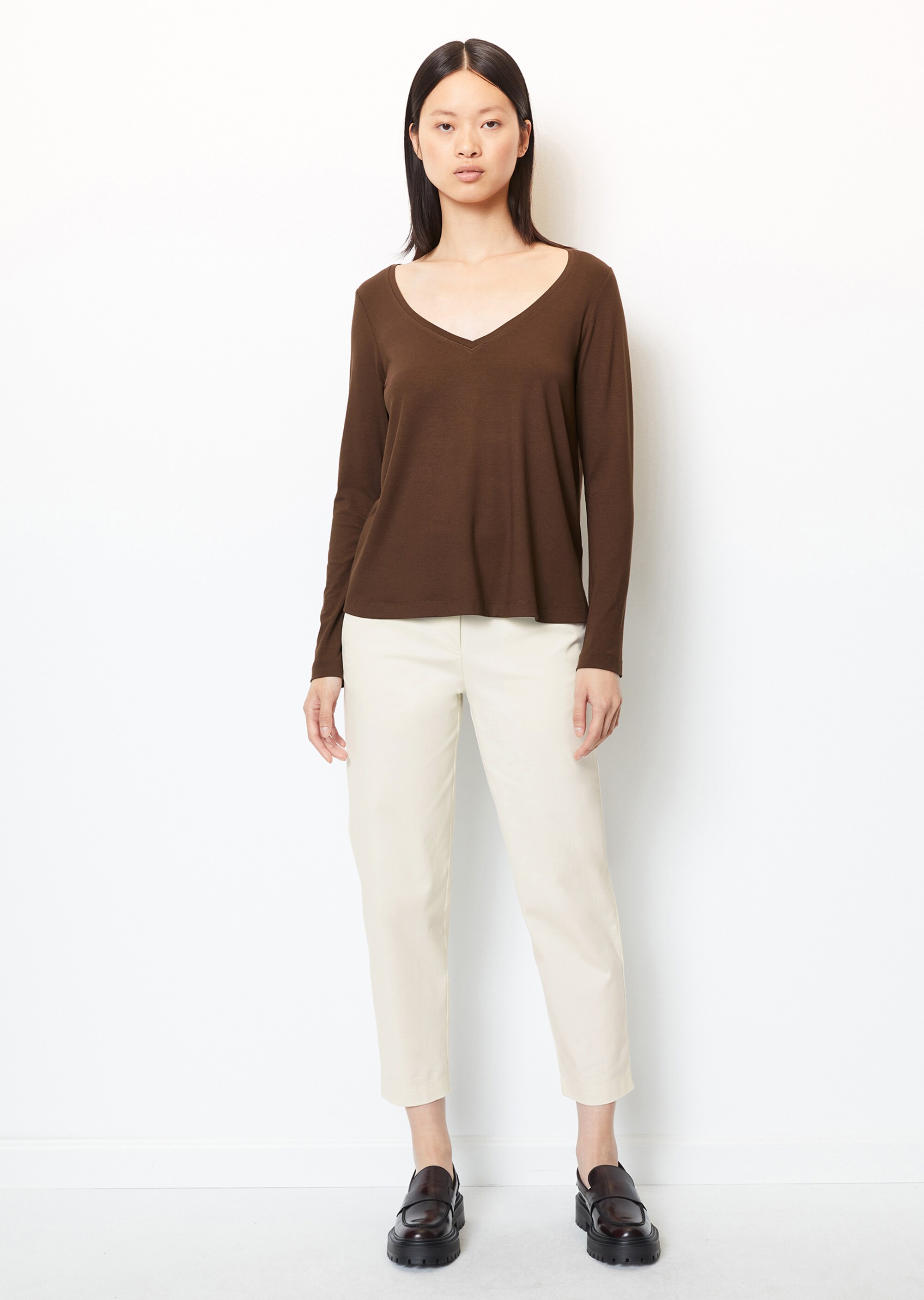 V-Neck-Longsleeve loose aus LENZING™ ECOVERO™