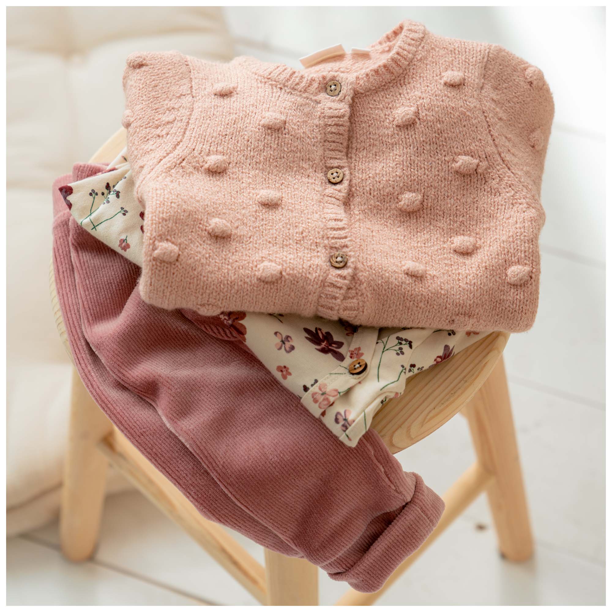 Prénatal newborn broek rib velours  effen roze