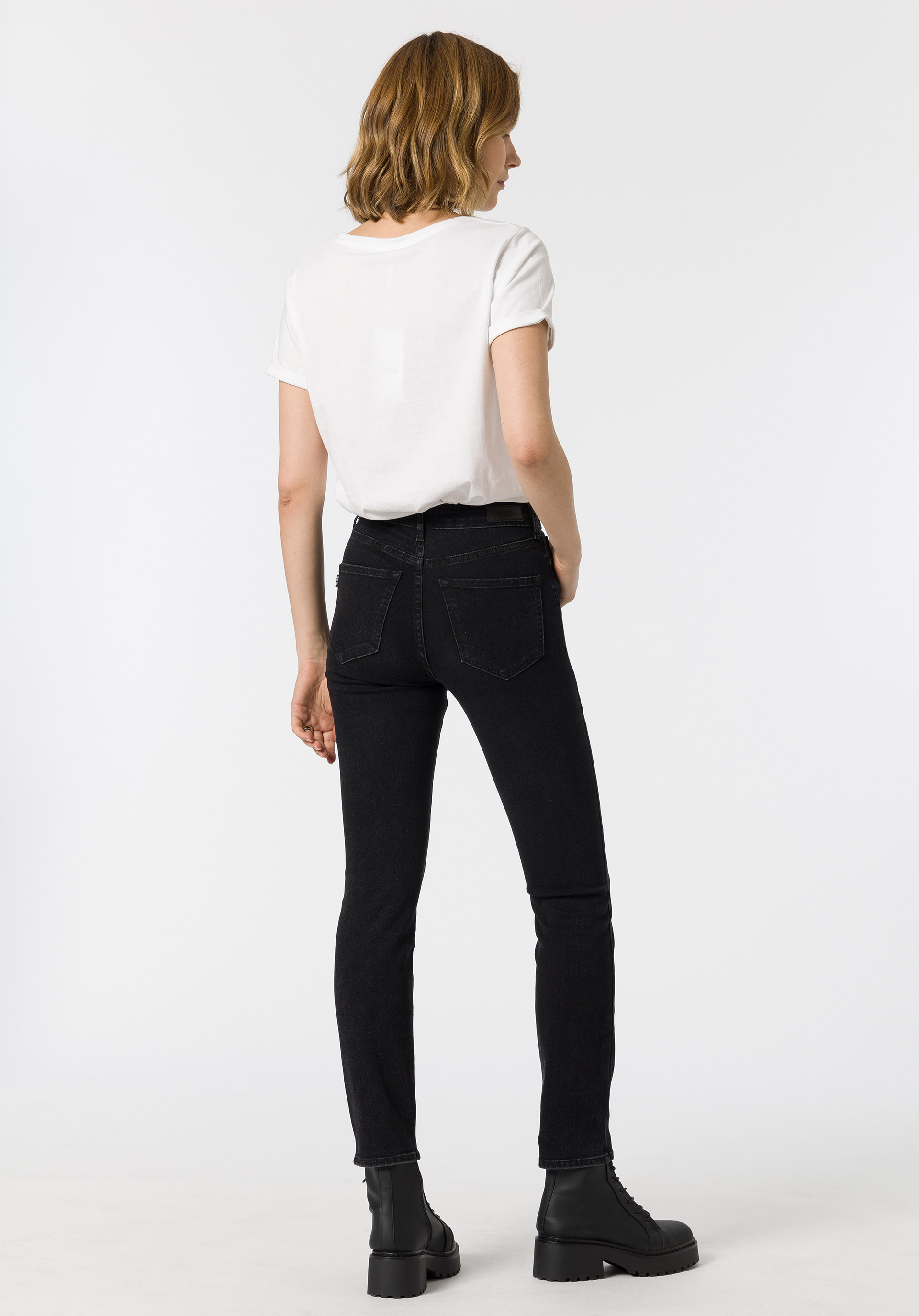 Jeans Jennifer Slim Fit Cintura Alta