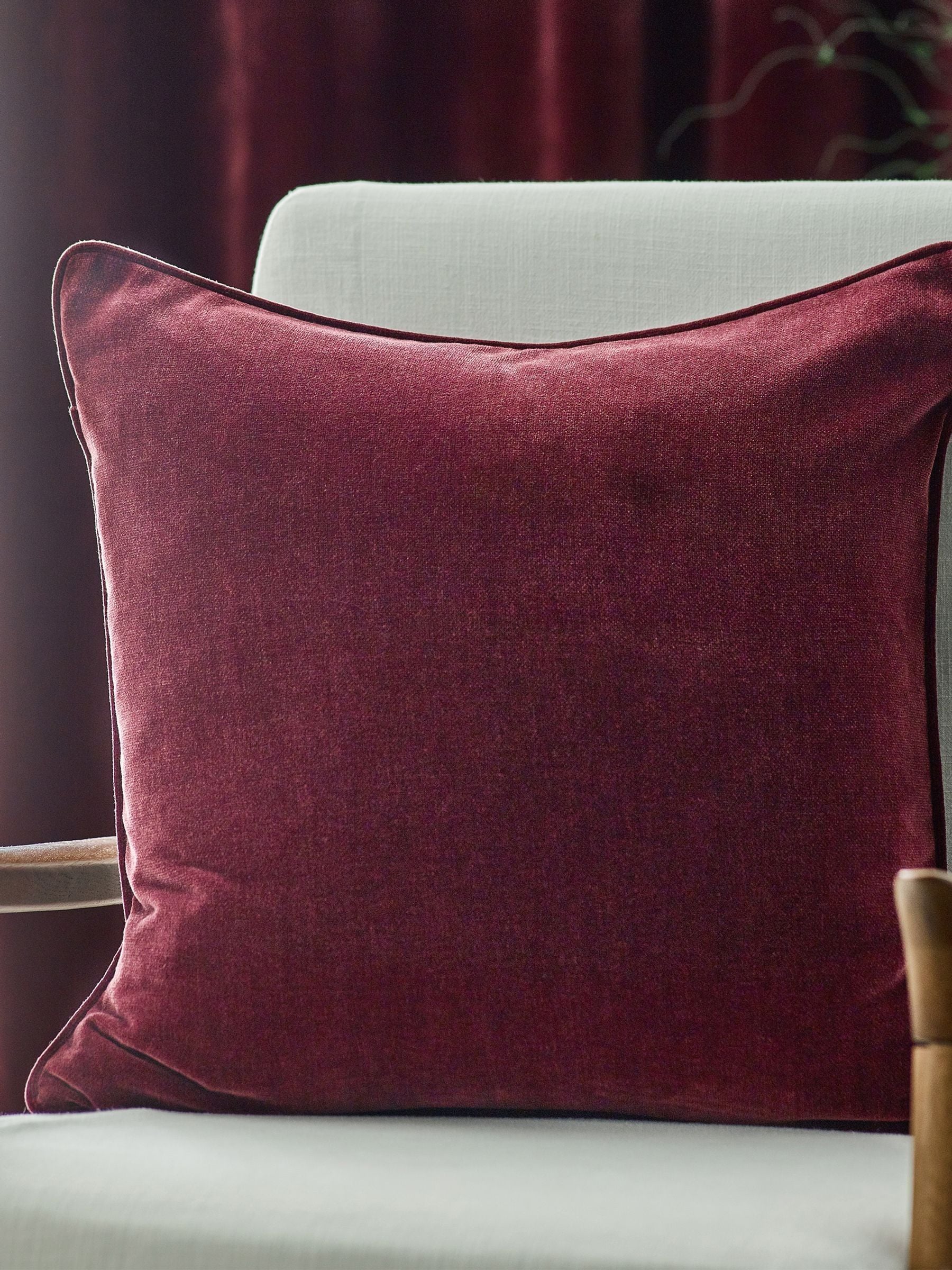 Yard Heavy Chenille Piped Cushion