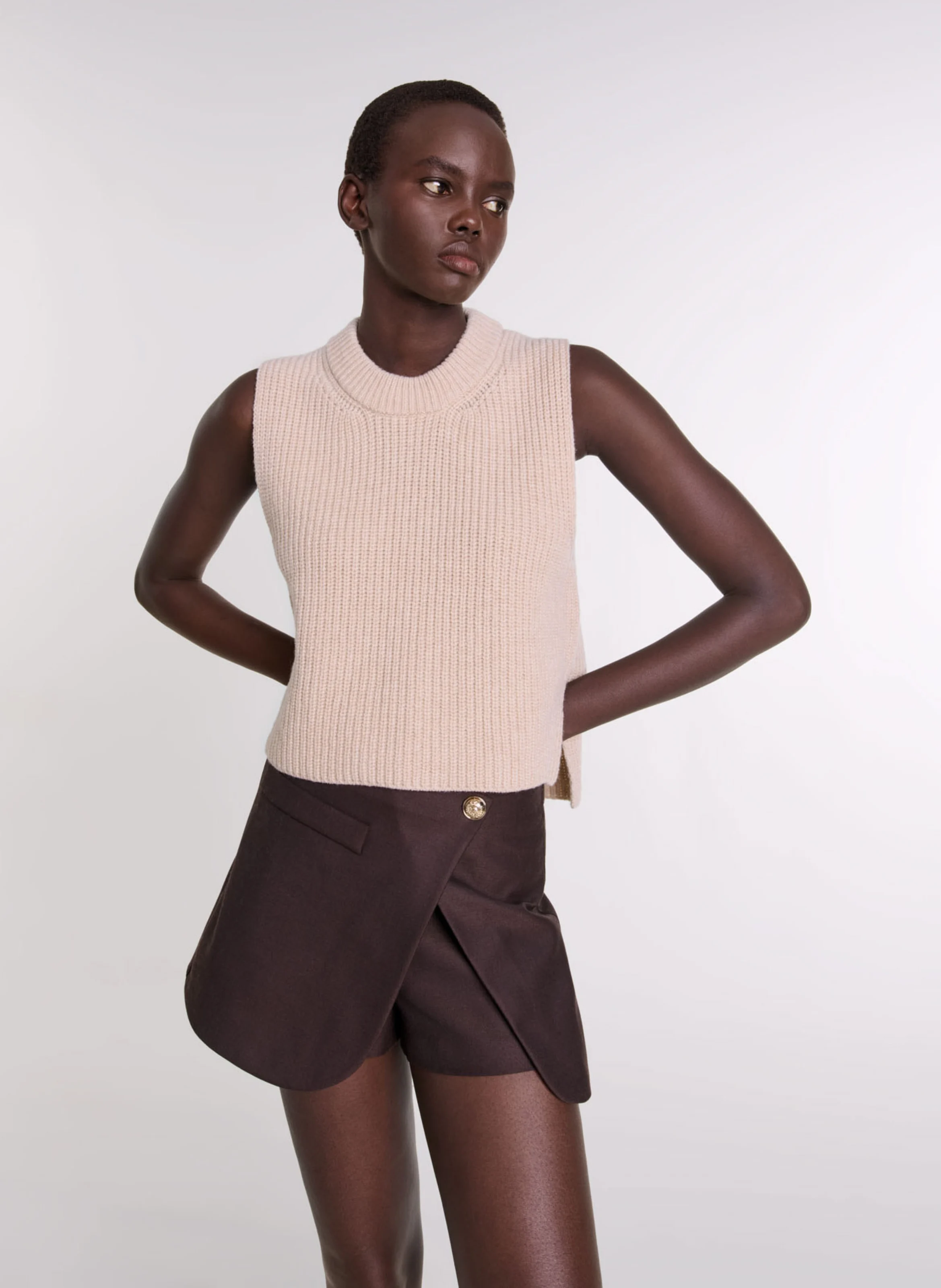Pull court col rond en laine | Beige
