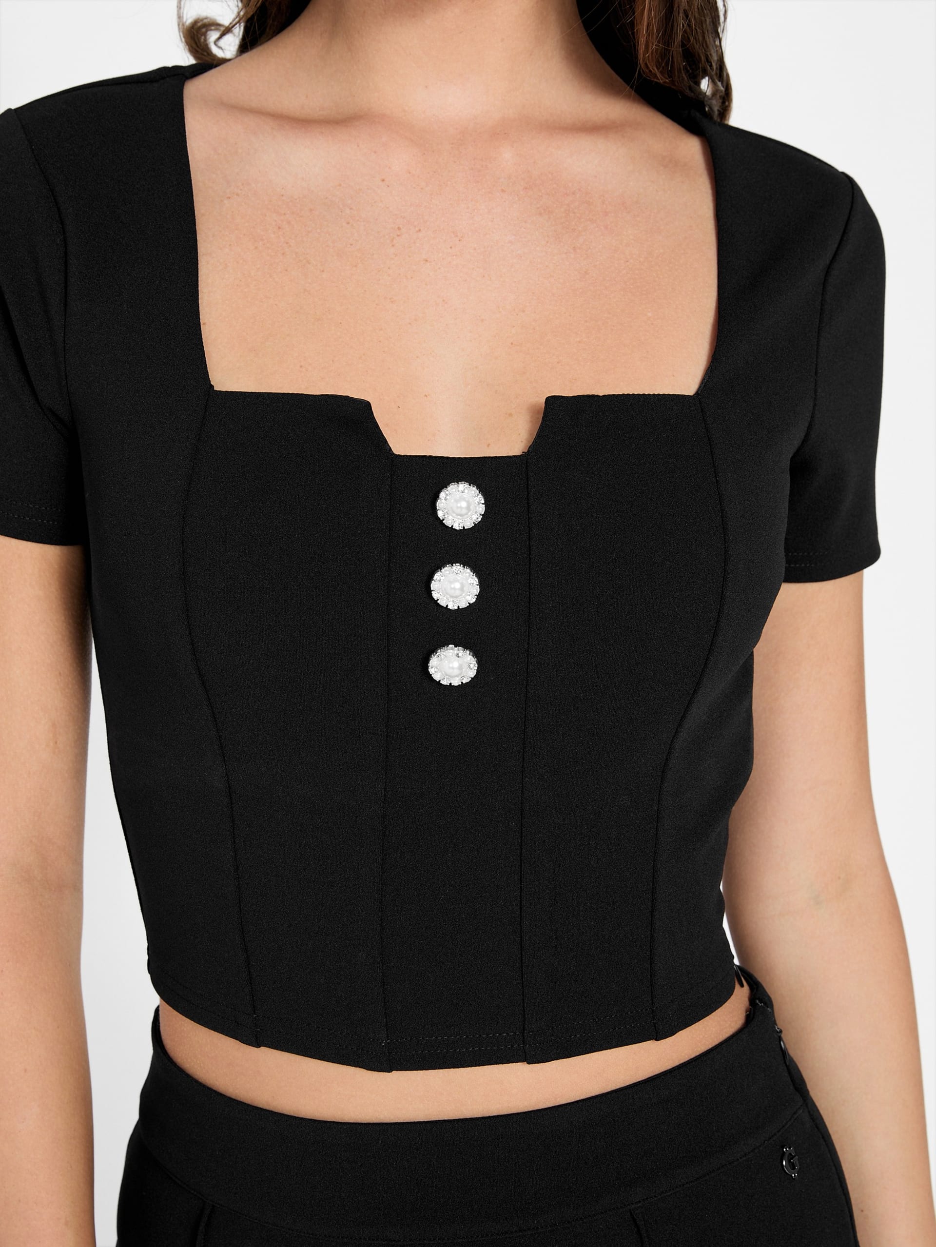 blusa com decote quadrado
