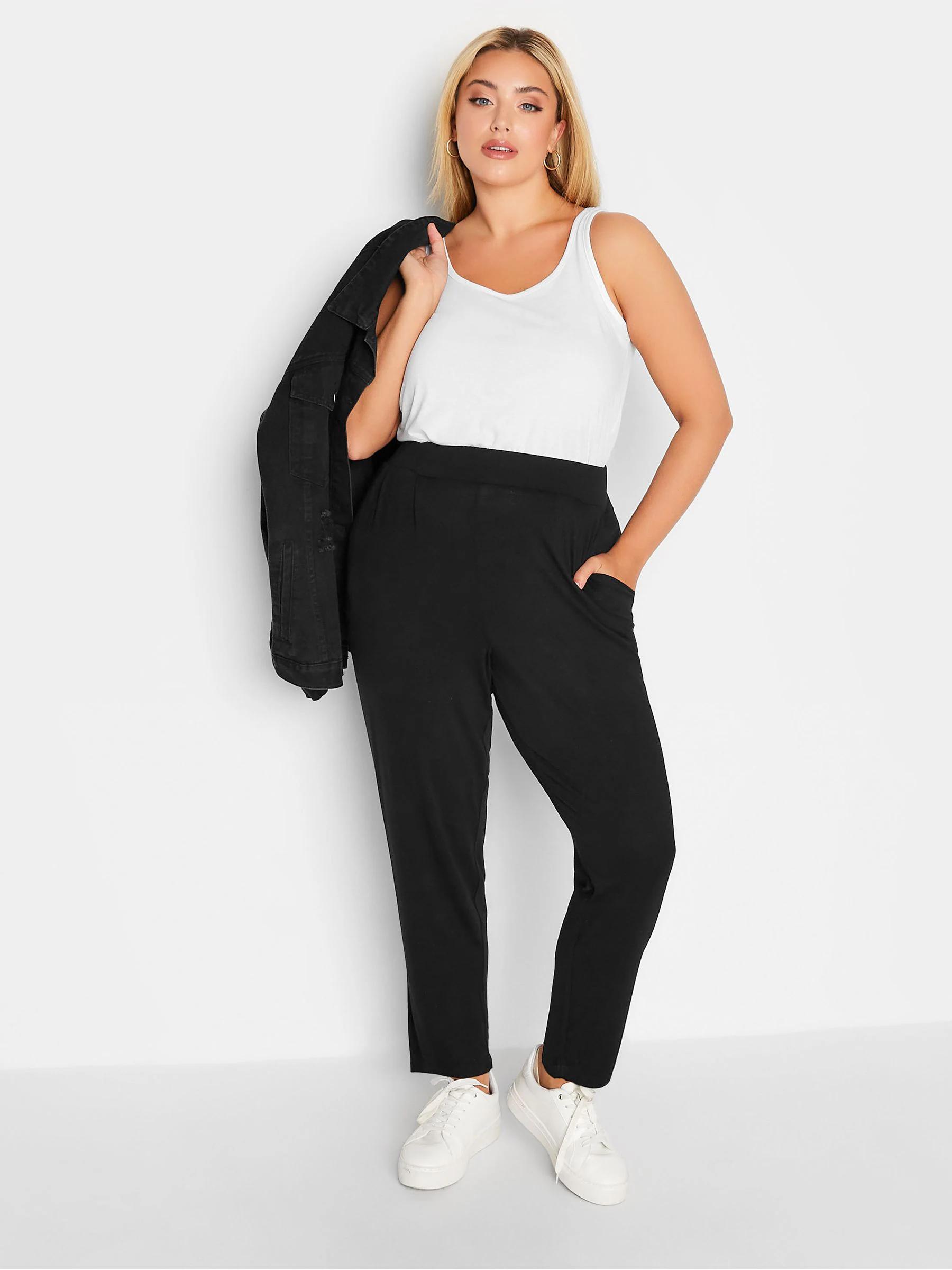 Zwart - Yours Curve - Jersey stretchjoggingbroek met dubbele bandplooi