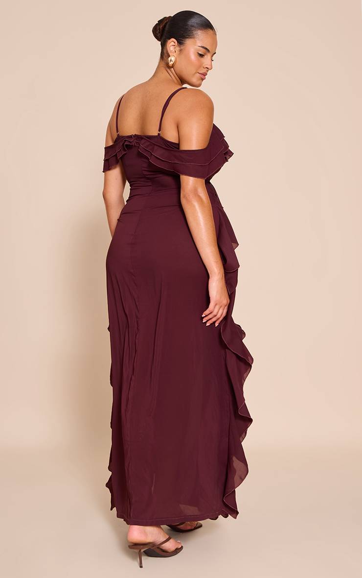 Prune Robe Maxi Grande Taille À Épaules Dénudées Avec Détails Volantés Et Bretelles
