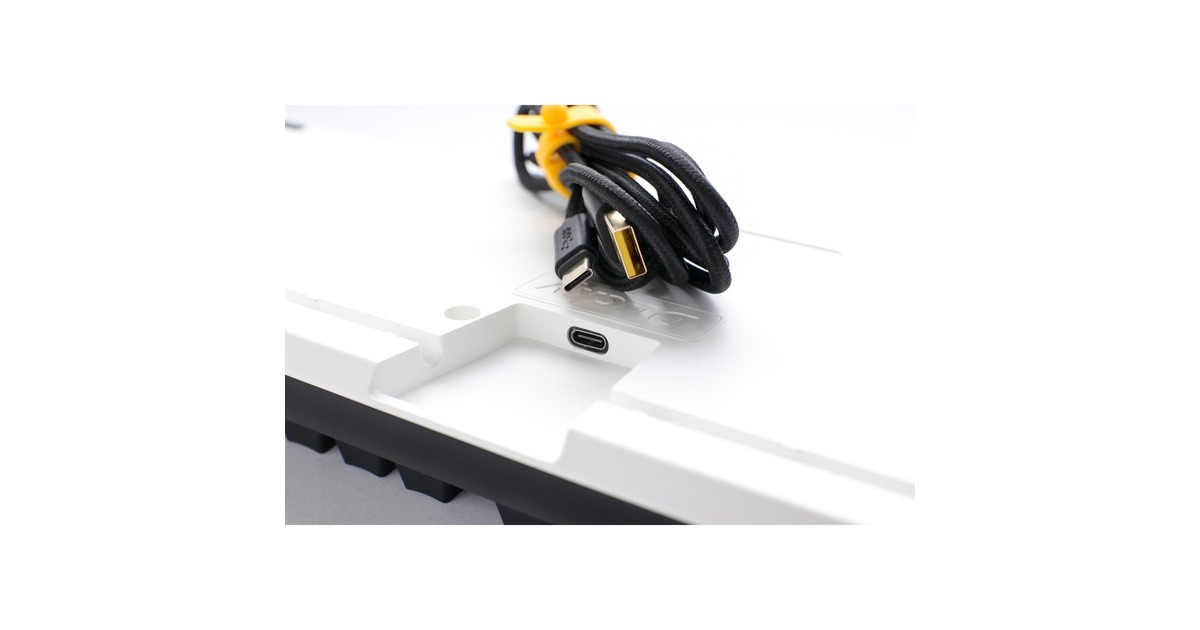 DuckyOne 3 Classic, toetsenbord  (Zwart/wit, US lay-out, Cherry MX Blue, RGB led, Double-shot PBT, Hot-swappable, QUACK Mechanics)