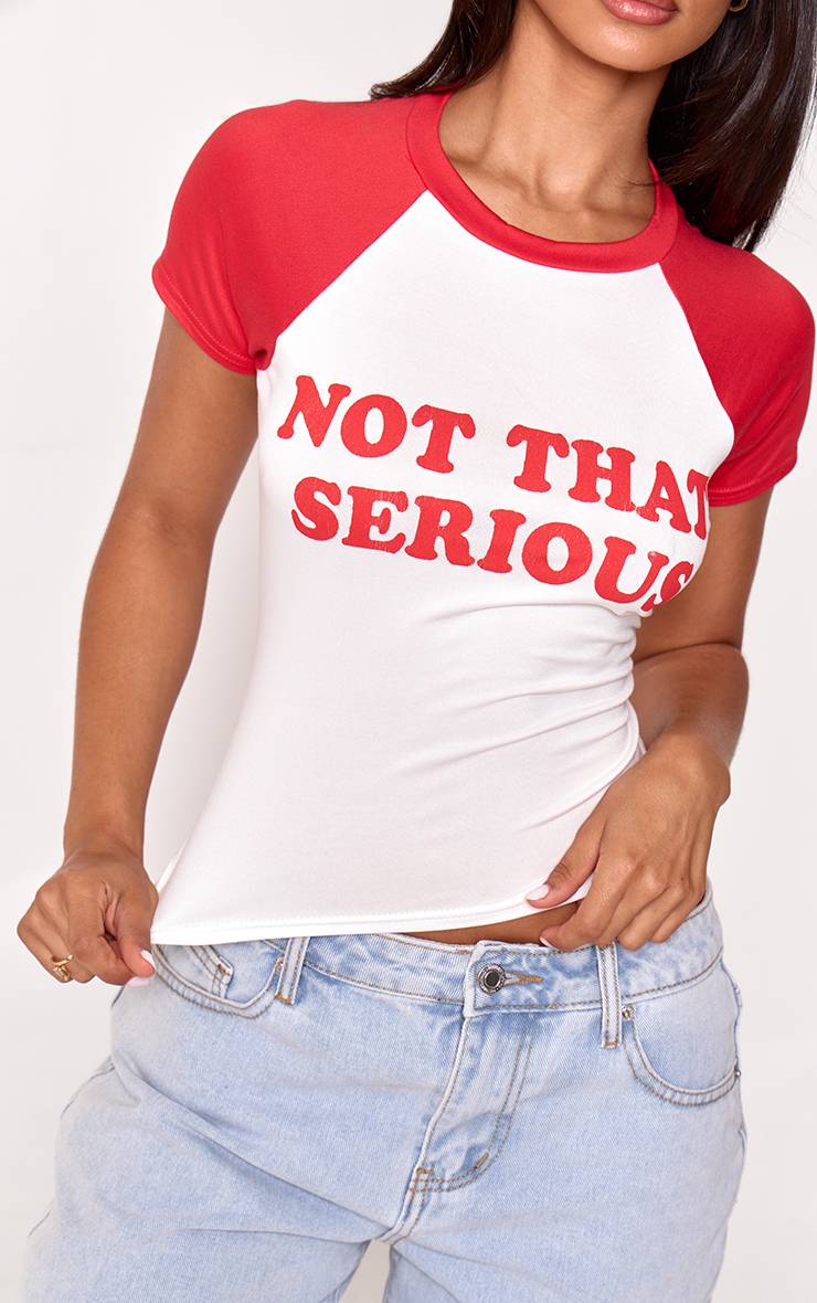 Blanc T-shirt Ajusté À Manches Contrastées Avec Graphisme Not That Serious