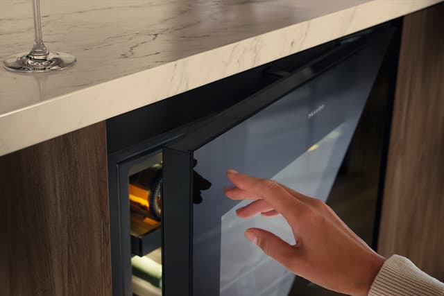Miele Vinskab KWTUS 7096 E (Integreret)