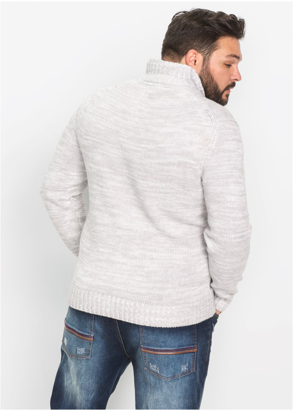 Pull à motif torsadé