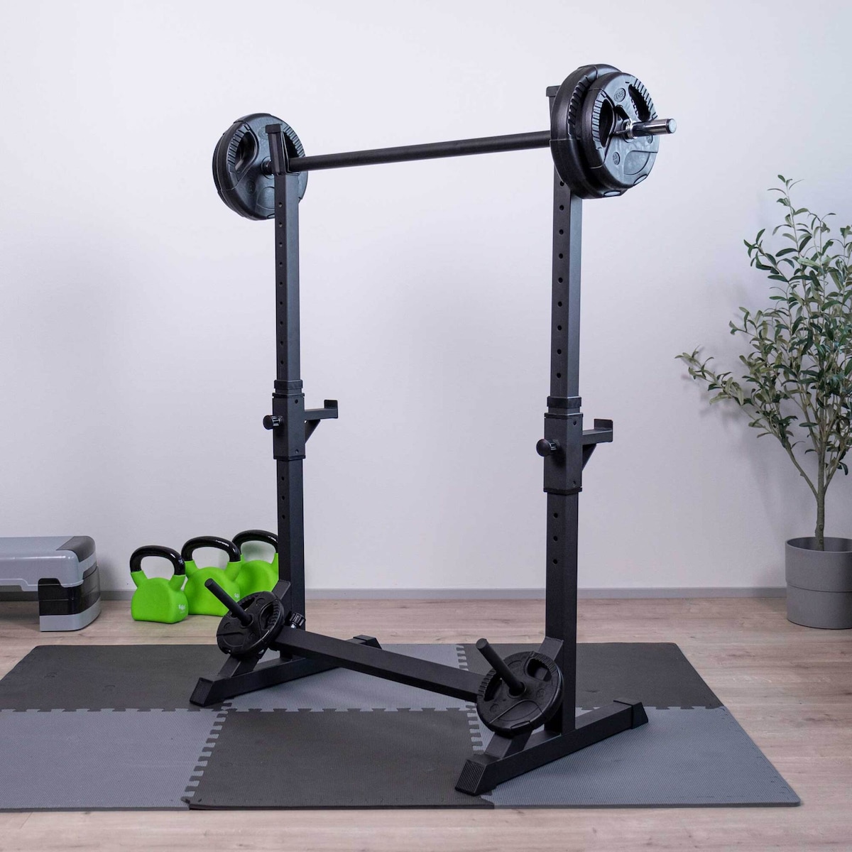 Core Half Rack Squat Rack 107X60X150 cm, svart