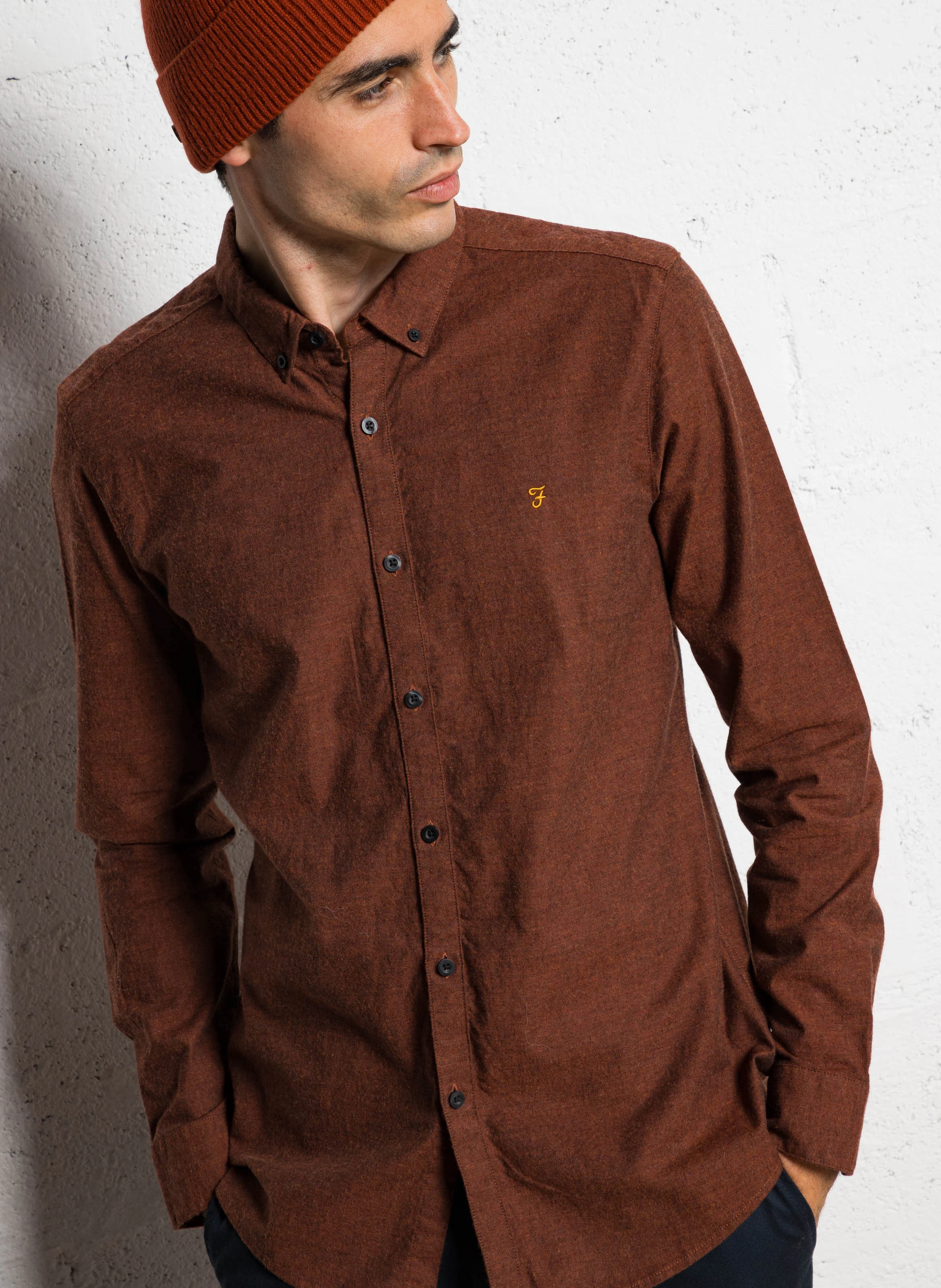 STEEN - Chemise col américain slim-fit en coton biologique | Marron