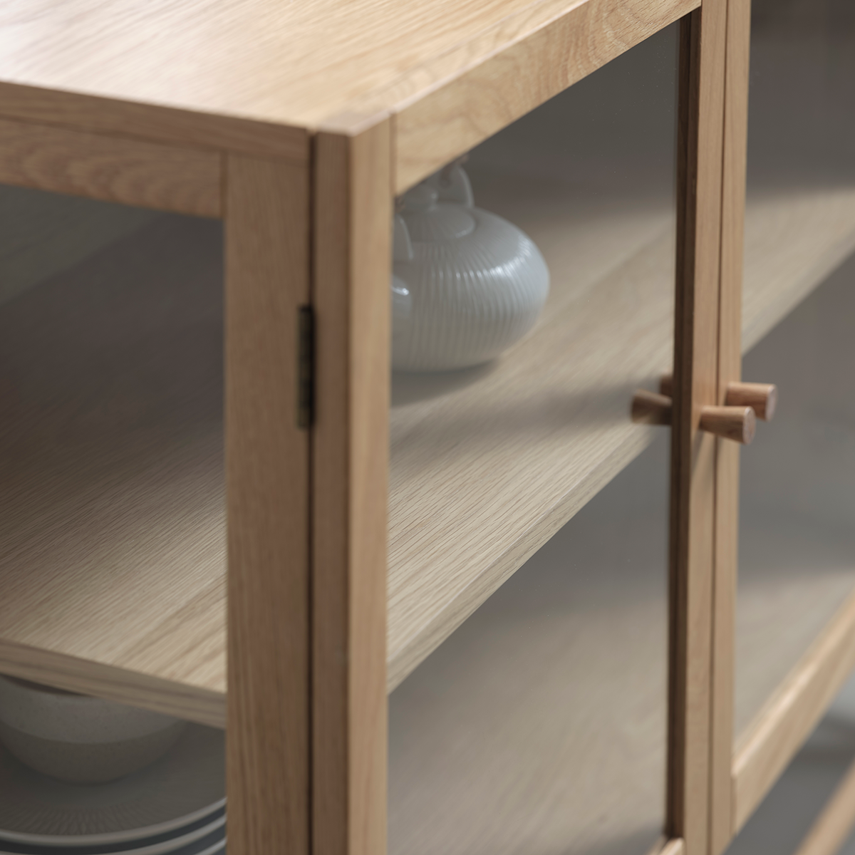 Eikenhouten dressoir Boris - met glazen deuren Naturel
