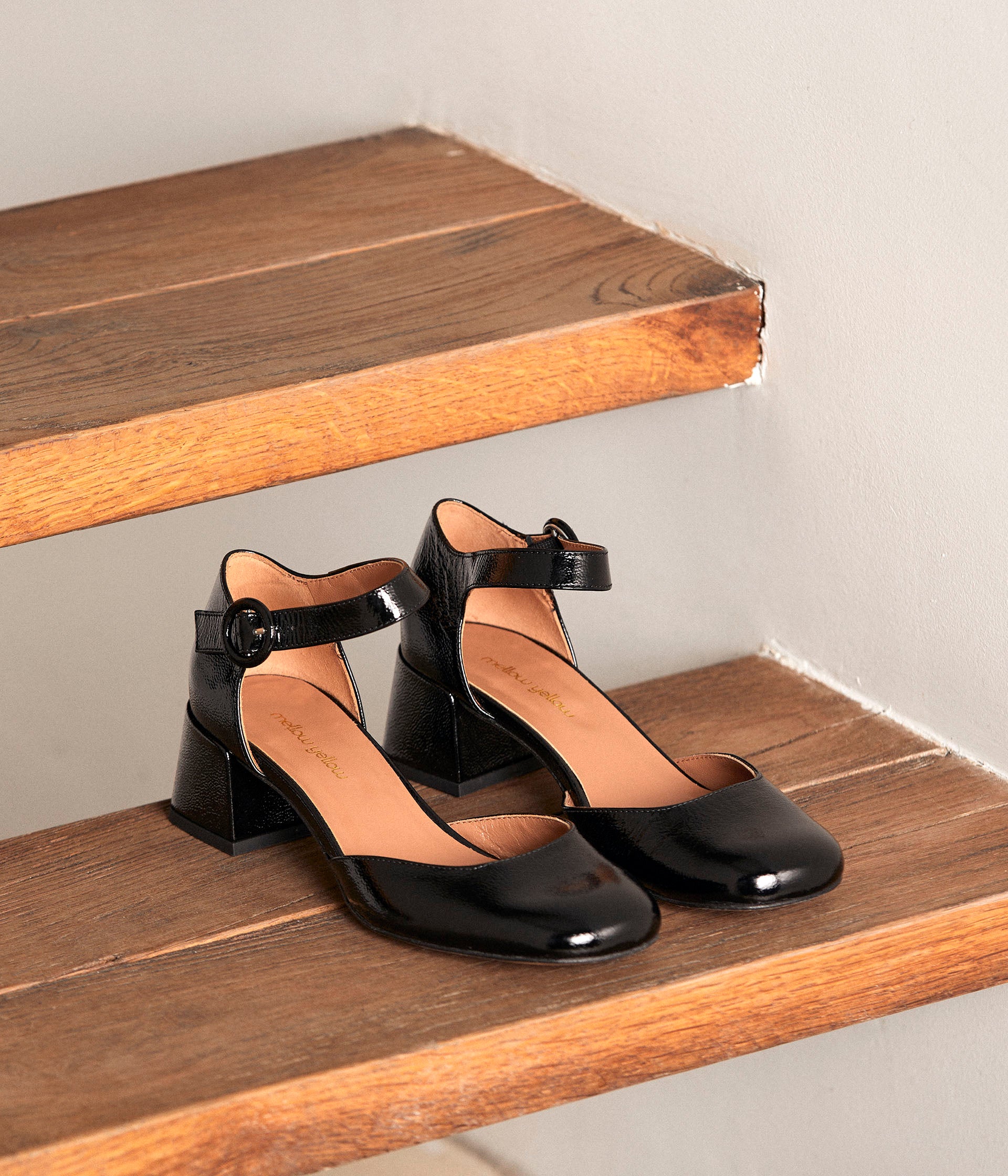 Babies noires vernies Antonina