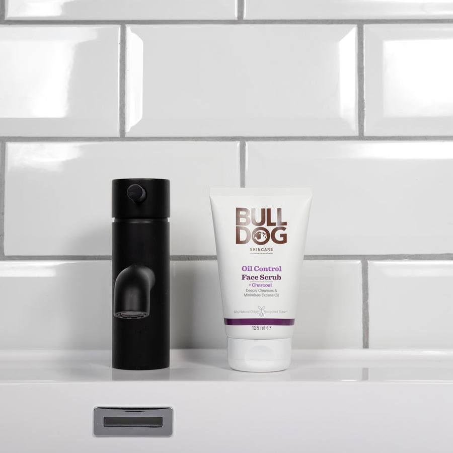 Bulldog Oil Control Face Scrub 125ml