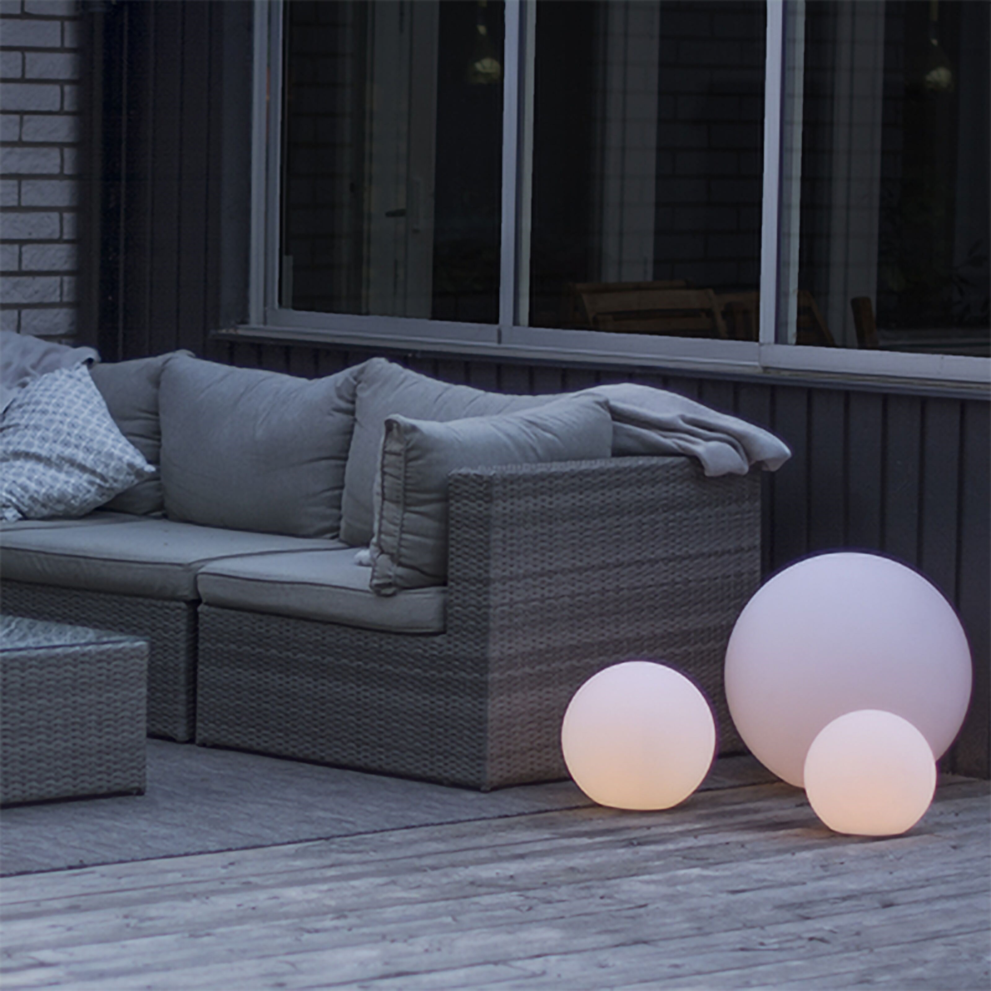Star Trading Twilights XL Fargeglad utendørsbelysning Ø50 cm