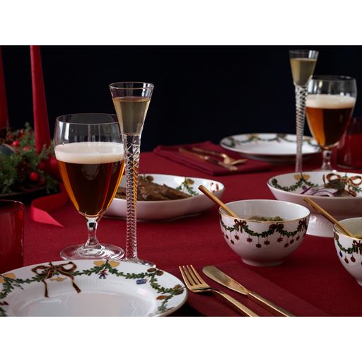 Royal Copenhagen Stjerne Riflet Jul Middagstallerken, Hvid, Ø27 cm