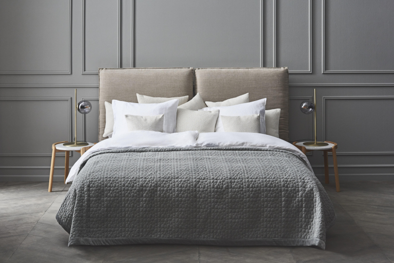 Bolia Orb tafellamp messing
